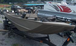 This sturdy Jon has been rigged with a 1992 Evinrude 115/80 Jet Outboard. Console installed. Minn Kota Edge 55 Trolling Motor & a Lowrance X4Pro Fish Finder. Package includes boat, motor, trailer, and 3 camo fishing seats.
Hin: GEN78081C910
Beam: 5 ft. 9