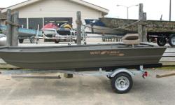 Boat and Trailer
The smallest War Eagle Boat, this 14 foot model makes a great first boat. Works well fishing in wooded areas or navigating to the perfect hunting location.436 is also easy to manage if you fish or hunt alone.436 has a flat bottom, but is