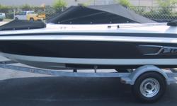 LX 620 O/B The mobile device of your future.
The LX 620 is great for the boater on the go. Just hitch your included trailer, take it to the launch and enjoy. Like all Larson runabouts under 21 feet, it's built robotically using futuristic VEC