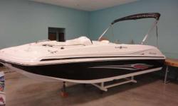 2012 Hurricane SunDeck Sport 188-OB W/ Yamaha F115TXR 4-Stroke & Aluminum I-Beam Trailer
STANDARD FEATURES CANVAS Canopy; color coordinated with protective easy open boot CONSTRUCTION Bilge pump; automatic Foam Floatation Full fiberglass lined self