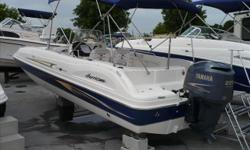 Hurricane offers the 231SS; a wonderful blend of center console open-ness and fishablity with the comfort and family convenience of a deck boat. This is the perfect boat for a family looking to get out on the water and do some fishing without losing the