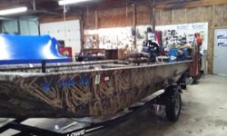 2016 LOWE ROUGHNECK RX1756&nbsp; WITH MERCURY 40ELHPT FOUR STROKE ENGINE AND KARAVAN TRAILER.
FEATURES INCLUDE :
MOSSY OAK SHADOW GRASS CAMO
ROUGHLINER
ONE FISH SEAT ASSEMBLY
LED INTERIOR LIGHT IN REAR
$10199
&nbsp;
&nbsp;
Because you take your time on