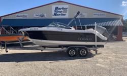 Incredible opportunity on a very popular Robalo model. This boat is in mint condition with only 133 hours and factory warranty thru 1/21/2020. Absolutely no reason to buy new!!Dealer Insights*** Stock # 5444*** Robalo R227*** Yamaha F200XB*** Road King