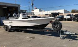 STOCK # B4559CON
2017 Blue Wave Boats 2400 Pure Bay
Boat: Blue Wave Boats 2400 PURE BAY
Engine: Mercury MarineÂ® 300XLV05
Trailer: McClain Trailers 2400 PURE BAY
The 2400 Pure Bay is the pinnacle of modem bay boat desing. The words we hear most often from