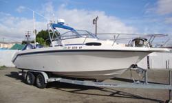 TWIN FOUR STROKE POWERED!WOW! Its like having a new boat at a quarter of the cost! Wellcraft name has come to stand for Florida-style, deep-V fishing boats. The 238 Coastal is a boat that Is well suited for Offshore salt water fishing, as well as family
