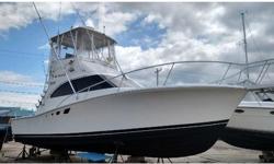 This well maintained 1995 Luhrs Tournament 320 was repowered in 2010 with reliable Marine Power 454/370 hp engines.&nbsp; A great bay cruiser or the perfect&nbsp;boat&nbsp;for offshore tuna trips, she is rigged with 29 foot Rupp outriggers installed