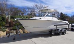Original owner 2006 Trophy Pro 2502 WA for sale in San Diego. View More Details and Photos at: www.BallastPointYachts.comLightly used with only 207 hours on the Mercury Verado 250hp 4stroke outboard. Electronics are Raymarine C80 classic display with