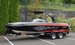Pros have it as their personal wakeboard boat. Schools use it. Tournaments run it. The Malibu Wakesetter VLX is the definition of flagship wakeboard boat. Sure, the wakes are high-class, top-caliber, primo, whatever you want to call them. But this