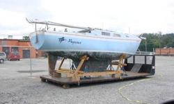 CALIFORNIA SAILBOAT 25 feet intenterior in poor condition ...located at 1785 north bridge st in elkin nc call mike 336 466 0229Listing originally posted at