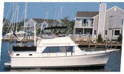 Liveable Affordable Yacht Vacation on the Gulf Coast in your own boat for a fraction of what a condo costs. Cruise the Great Loop, go to the Bahamas, Florida Keys, or stay at the Yacht Club relax with a cold Pina Colada as the sun sets. Full A/C heat, 2