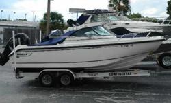 2005 Boston Whaler 210 VENTURA This Boston Whaler 2005 21 Ventura has Unibond construction, and yacht quality components. Her standard features include: Dual console design with self-bailing cockpit, spacious port & starboard, console storage, portable
