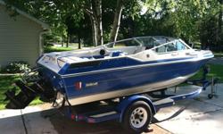 1989 Wellcraft speed boat in great condition. 130 hp Inboard/Outboard Mercruiser engine was installed new in 2006, and has been used sparingly since then. Open bow, seat 7 comfortably. Built in AM/FM radio, cooler, and storage for skis and tow ropes.