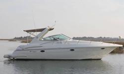 2001 Cruisers Yachts 3470 EXPRESS This 3470 Cruisers is easy to get excited about because of her low price and excellent condition. The pickiest buyer will be please with this 3470. She shows great, her canvas camper is great, her gel-coat is great, and