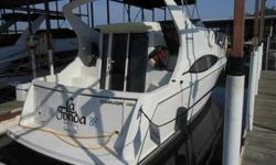 1998 Carver 350 MARINER Contact Dustin with MarineMax @ 405-974-1752 or dustin.haffner@marinem...Listing originally posted at http://www.boatingbay.com/listings/1998-Carver-350-MARINER-100137.html