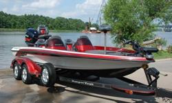 You are viewing a SUPER MINT 2006 Ranger 520 DVX dual console Bass Boat. This boat is in excellent condition, and shows to have been very well maintained. This boat has been garage kept. 60 HRS ! ! !71 MPH ! ! !EXCEPTIONAL CONDITION ! ! !--Hull:overall