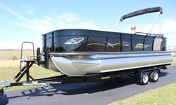 2017 Bentley Elite Admiral 223 - Tritoon
Tritoon! 22' Black with black rails, tan SE package and upgraded beige Seagrass vinyl flooring. Lots of upgrades! Including painted to match black rails, split rear loungers, dual captains chairs, built in 7" GPS