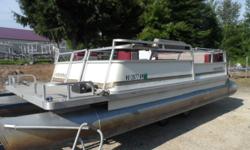 Here is a great budget boat. Seats in good shape and the Evinrude 25hp motor runs great. Stop and look at our budget pontoon line-up.
Beam: 8 ft. 0 in.
Hull color: Maroon
Stock number: Van Houton
Bimini top;